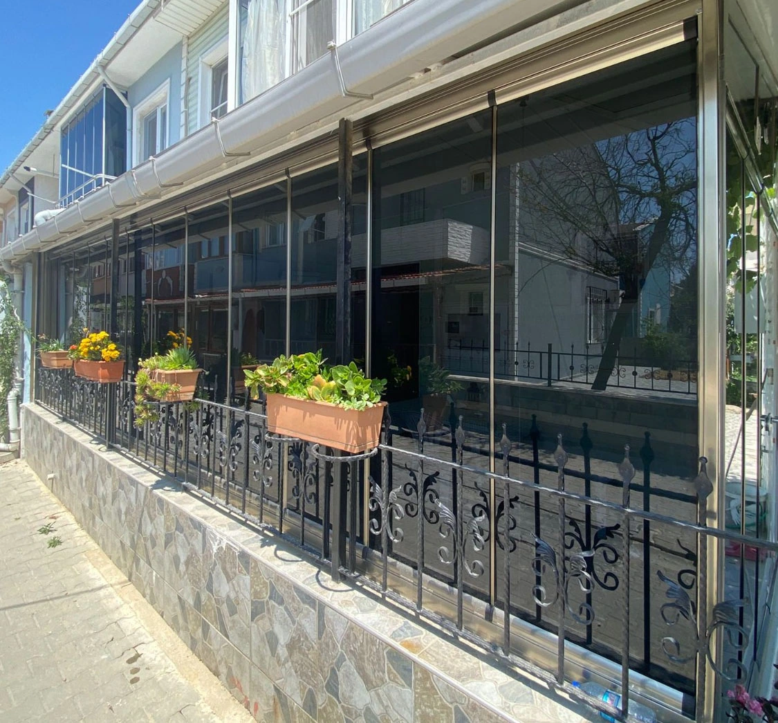 Balkan Yapı montaj ekibi - cam balkon Çanakkale